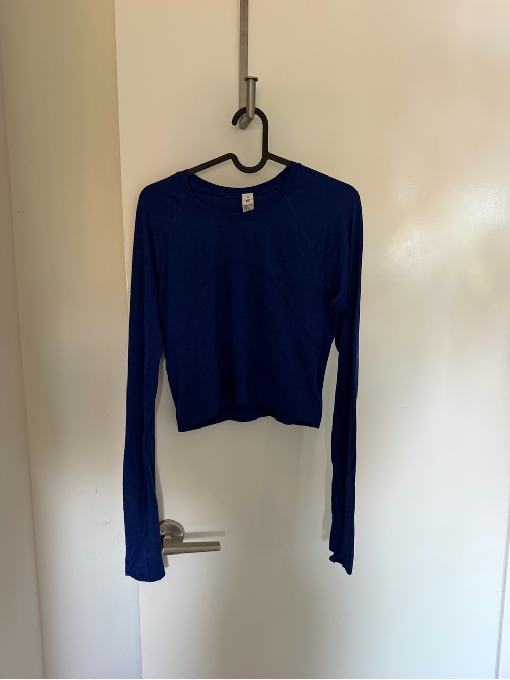 lululemon athletica Deep Blue Long-Sleeve Crop Tee